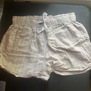 Streetwear Society beige with white stripes shorts size M🤍